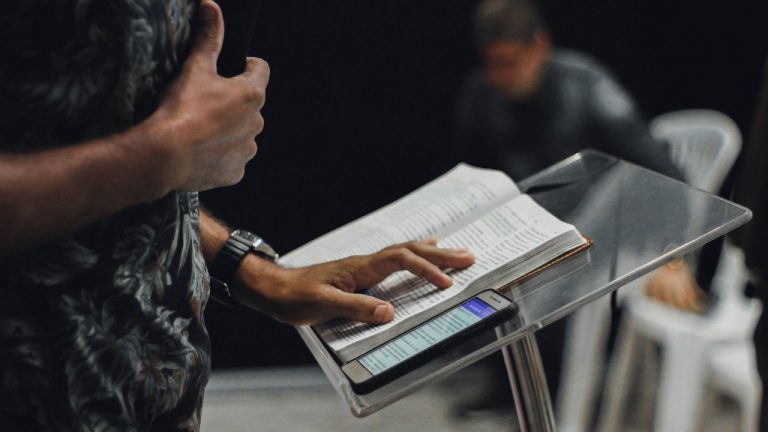 ATELIER « Lire à voix haute » en français et en allemand le 2 mars 2021