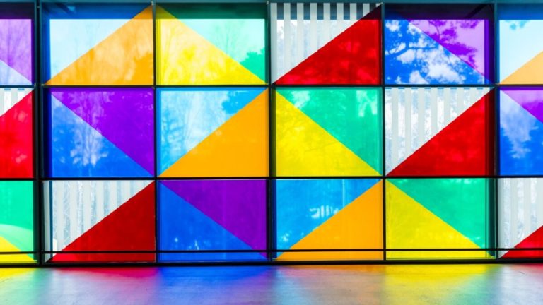 Daniel Buren s’expose à EMMA en 2022